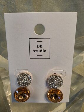 #1195 DB Studio Gold Crystal Drop Earrings - Amber and Clear